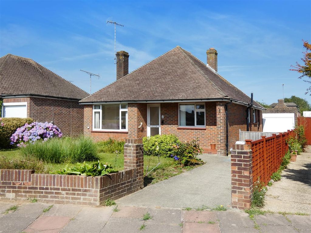 2 bed detached bungalow for sale in Plantation Rise, Worthing BN13 Zoopla