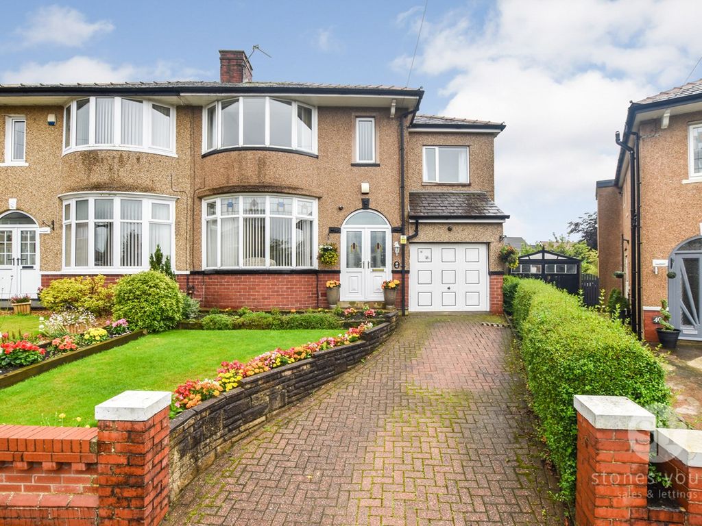 4 bed semidetached house for sale in York Crescent, Blackburn BB1 Zoopla