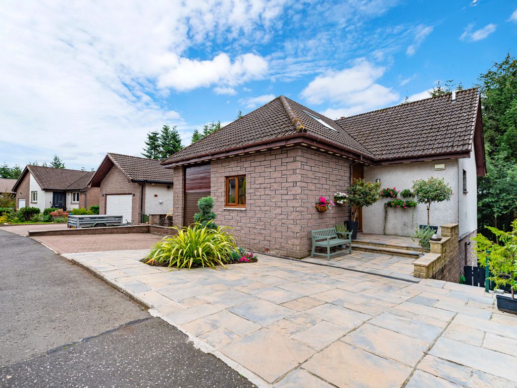 5 bed property for sale in 14 Redhills View, Lennoxtown, Glasgow G66