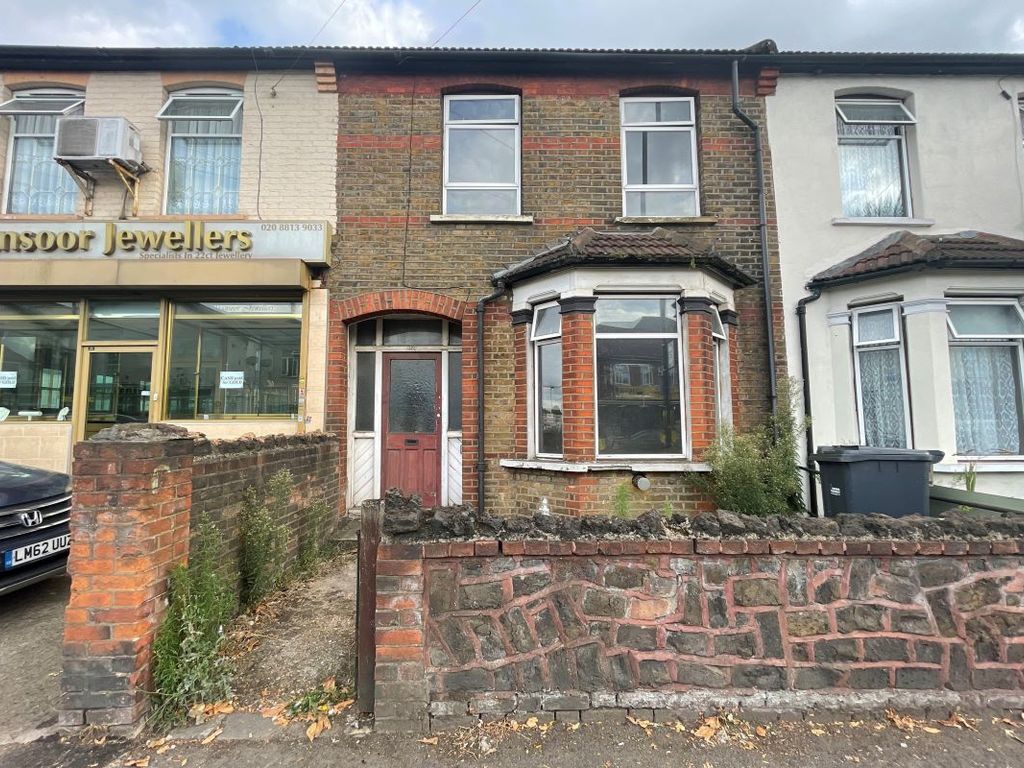 3 bed terraced house for sale in 187 Western Road, Southall, Middlesex