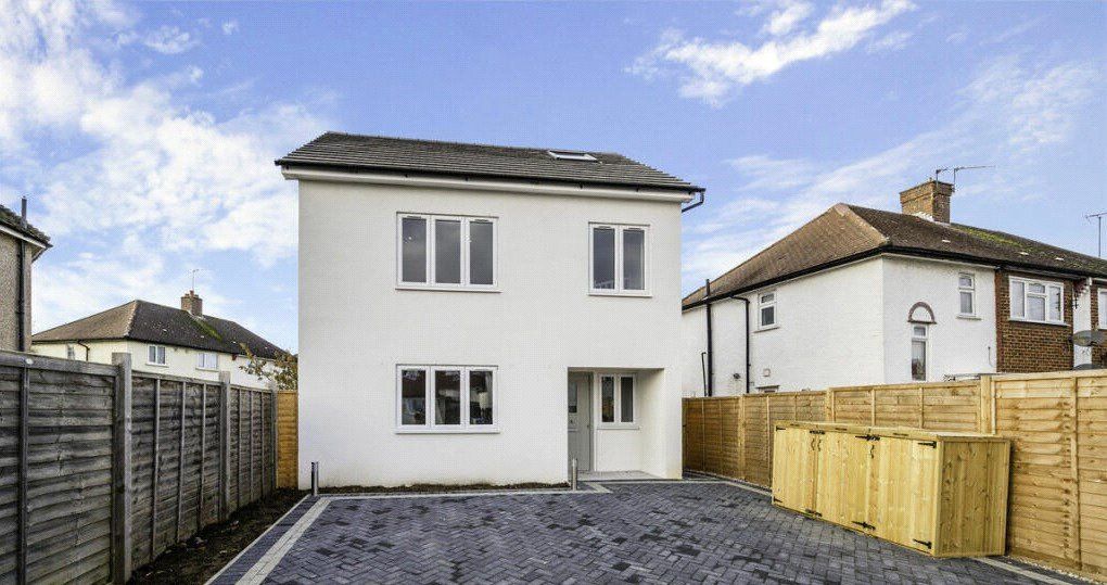 New home, 3 bed detached house for sale in Thomson Crescent, Croydon