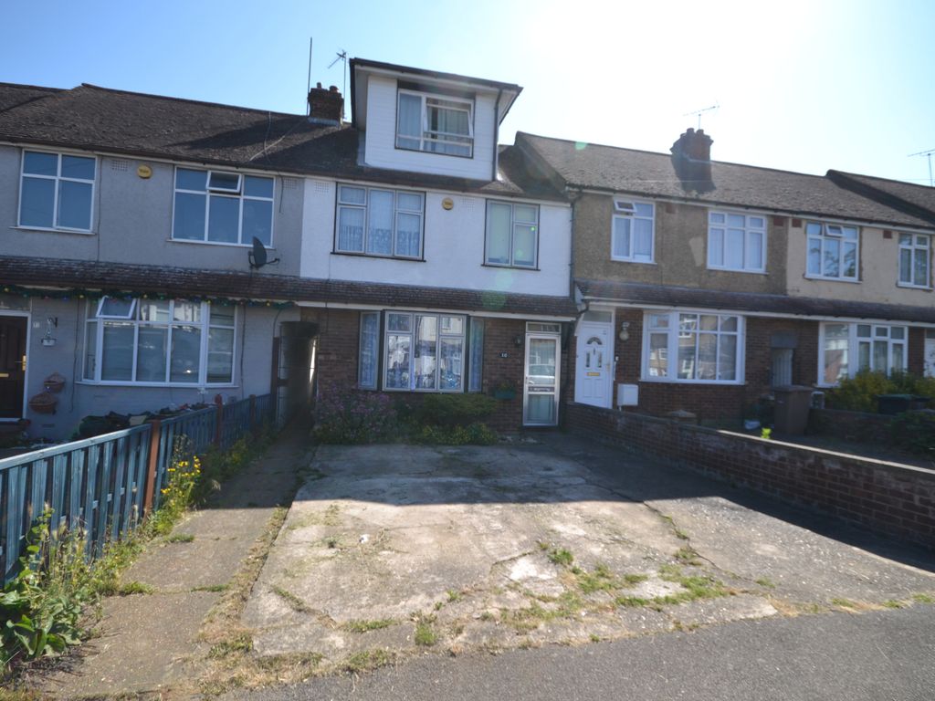 3 bed terraced house for sale in Wordsworth Road, Luton LU4 Zoopla