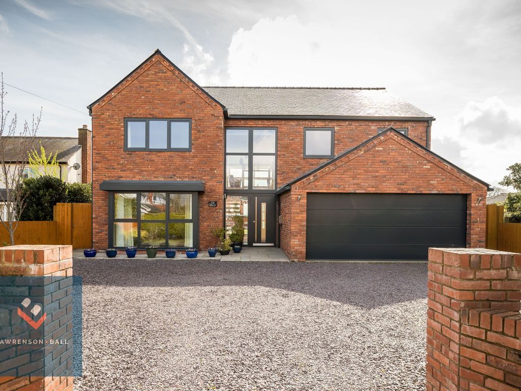 4 bed detached house for sale in Bretton Lane, Bretton CH4, £800,000
