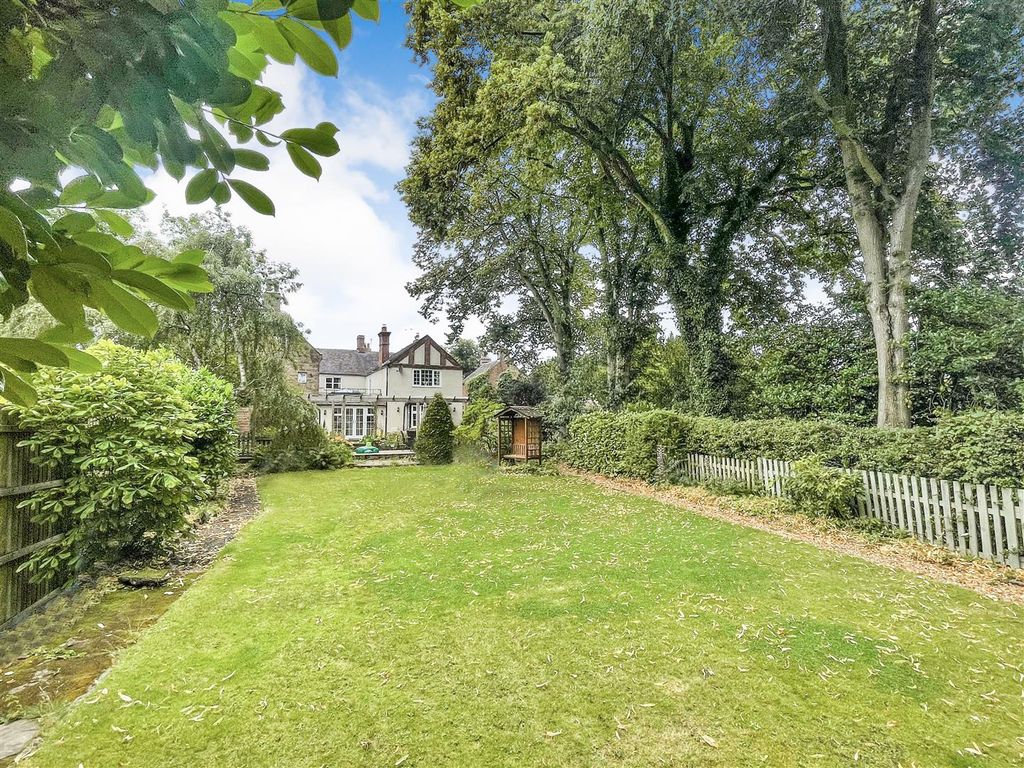 4 bed property for sale in Hollow Lane, Cheddleton, Staffordshire ST13 Zoopla