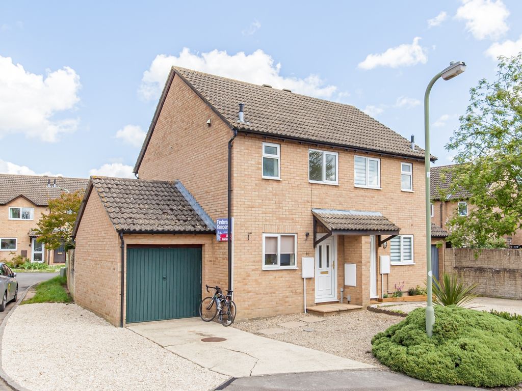 2 bed semidetached house to rent in Dovehouse Close, Eynsham, Witney