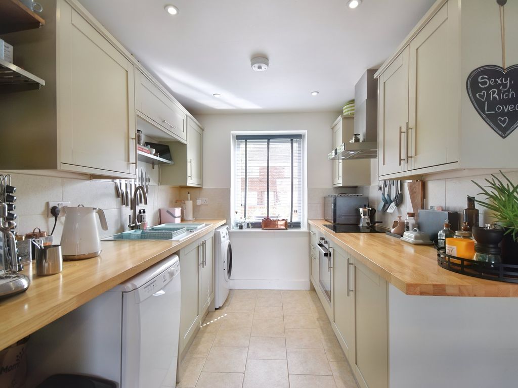 3 bed semidetached house for sale in Virginia Drive, Louth LN11, £