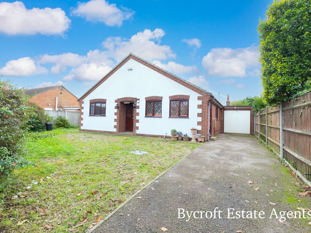 3 bed detached bungalow for sale in Drift Road, CaisterOnSea, Great