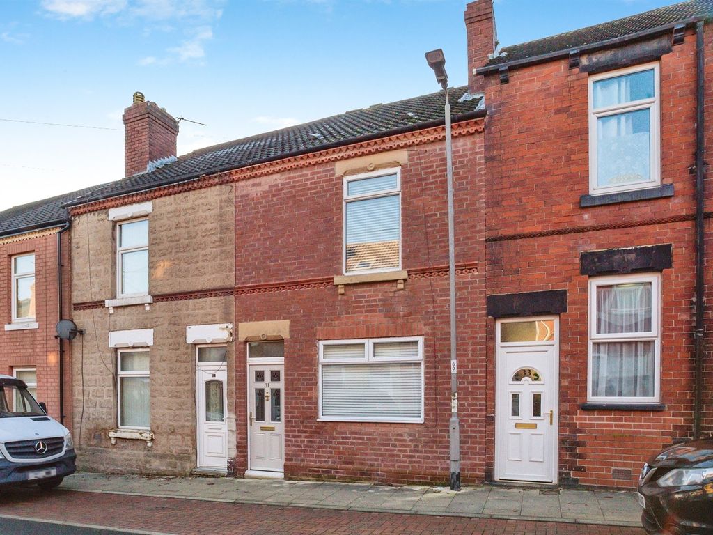 2 bed terraced house for sale in West Street, Hemsworth, Pontefract WF9