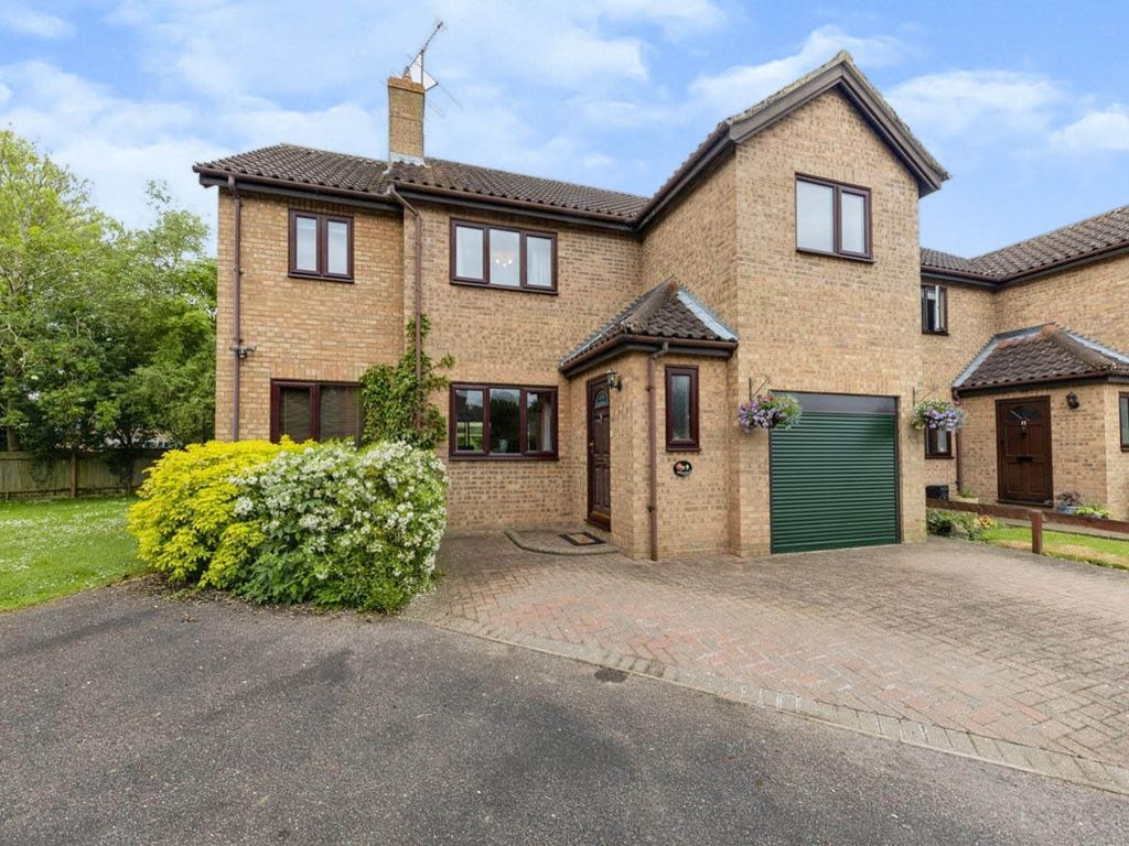 5 bed detached house for sale in Gatesbury Way, Puckeridge, Ware SG11