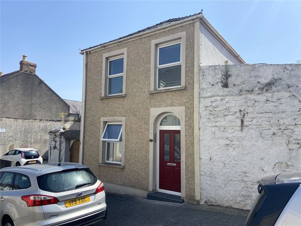 2 bed detached house to rent in Pembroke Street, Pembroke Dock
