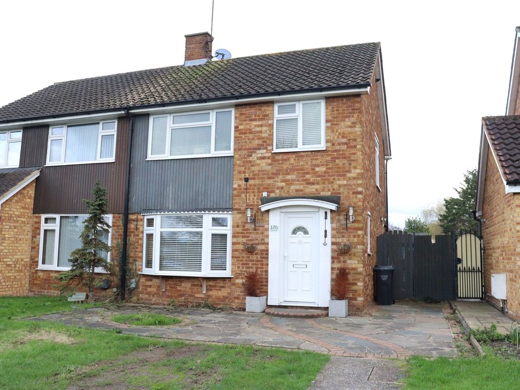 3 bed semidetached house for sale in Clay Hill Road, Kingswood