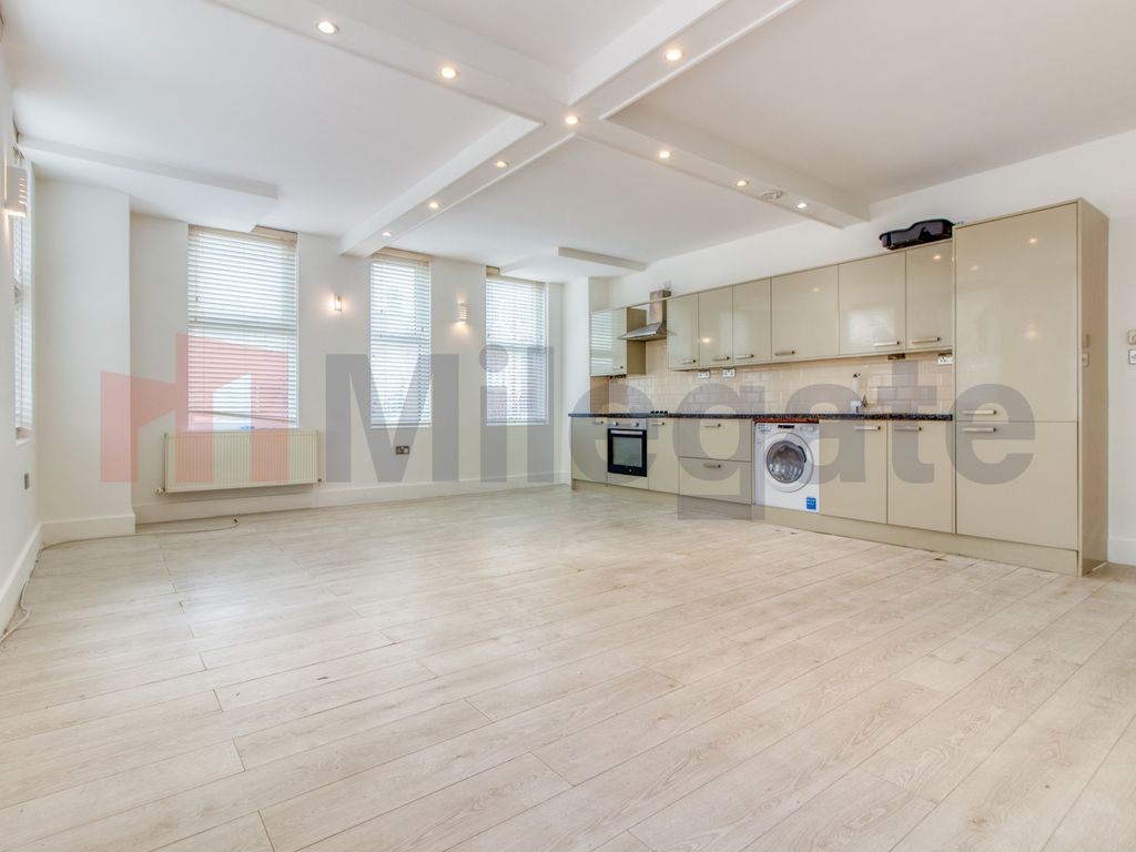 1 bed flat to rent in High Street, Sutton SM1 Zoopla