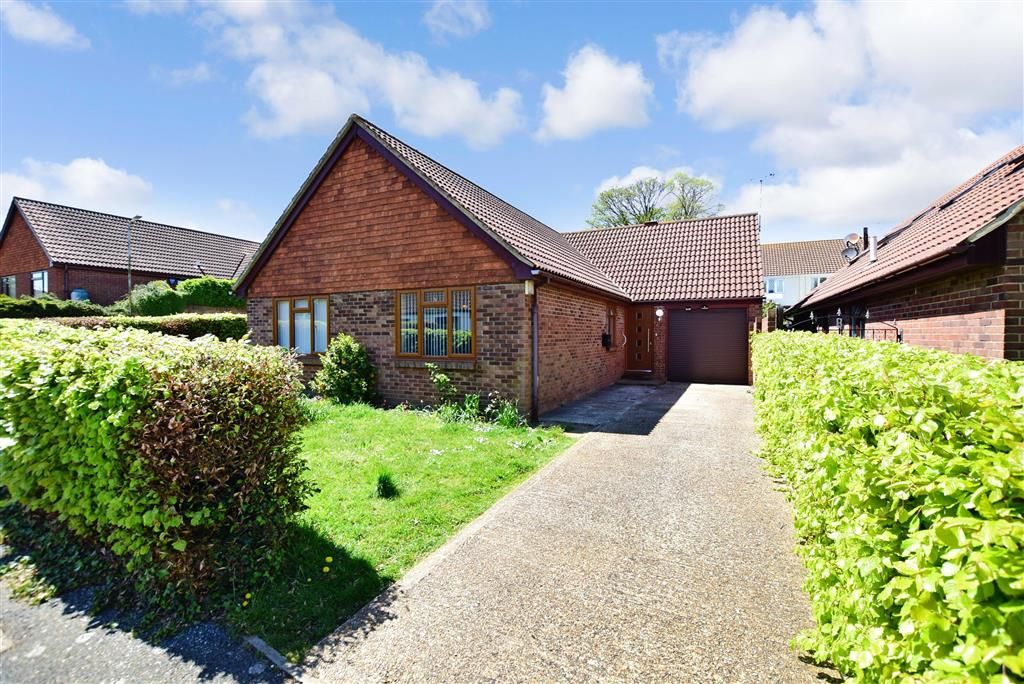 3 bed detached bungalow for sale in Newlands Drive, Walmer, Deal, Kent