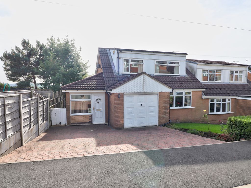 3 bed semidetached house for sale in Moordale Avenue, Oldham OL4, £