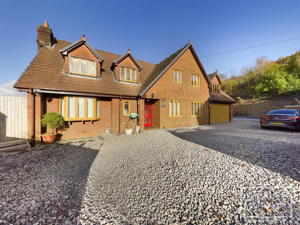 5 bed detached house for sale in Brynderwen Close, Cilfynydd