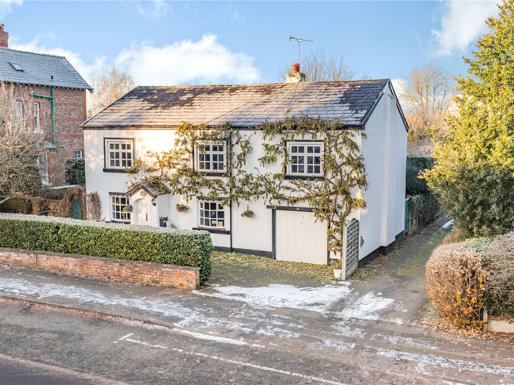 Knutsford Road, Wilmslow, Cheshire SK9