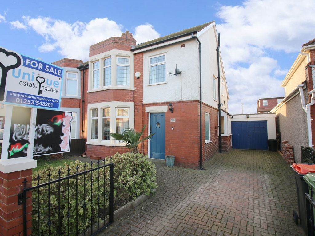 3 bed semidetached house for sale in Leighton Avenue, Fleetwood FY7
