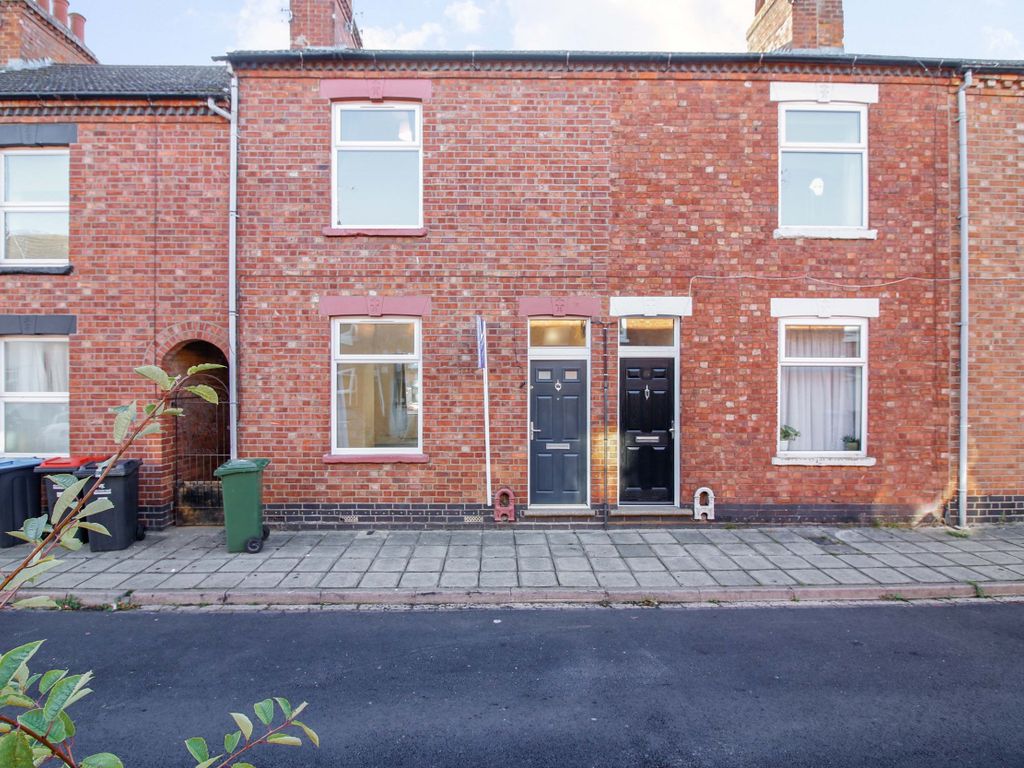 3 bed terraced house to rent in St. Mary Street, New Bradwell MK13 Zoopla