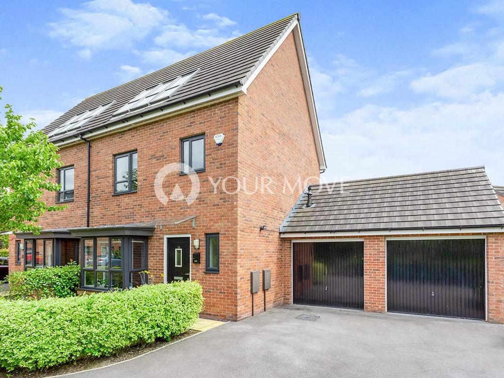4 bed semidetached house for sale in Clover Drive, Salford, Greater