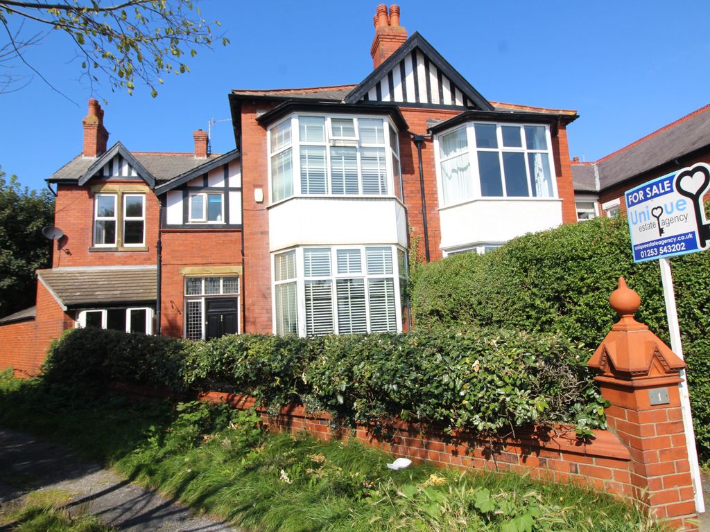 4 bed semidetached house for sale in Westby Road, Lytham St. Annes FY8