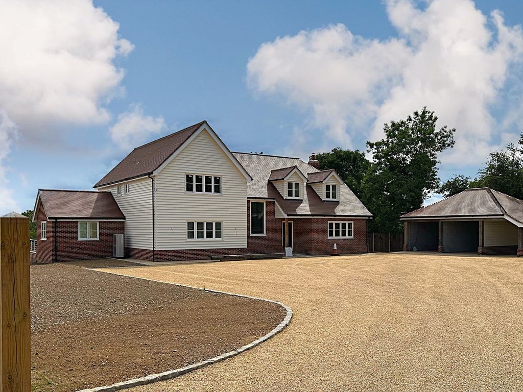 New home, 5 bed detached house for sale in Hamlet Hill, Roydon, Harlow