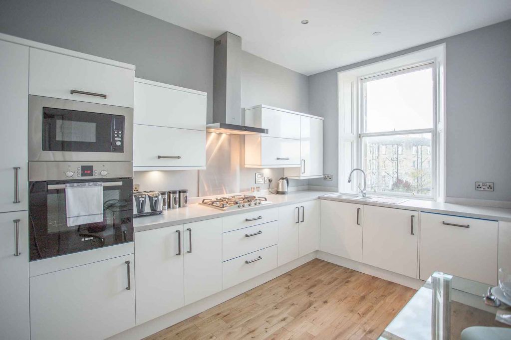 3 bed flat to rent in Brunton Terrace, Hillside, Edinburgh EH7 Zoopla