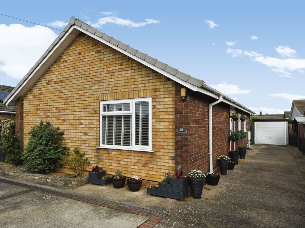 3 bed detached bungalow for sale in Jensen Road, Bracebridge Heath