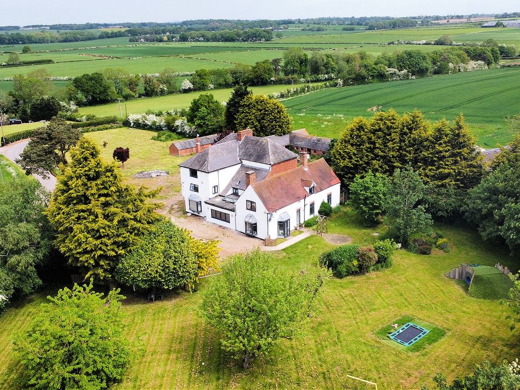 8 bed farmhouse for sale in Earl Shilton Road, Thurlaston LE9 Zoopla