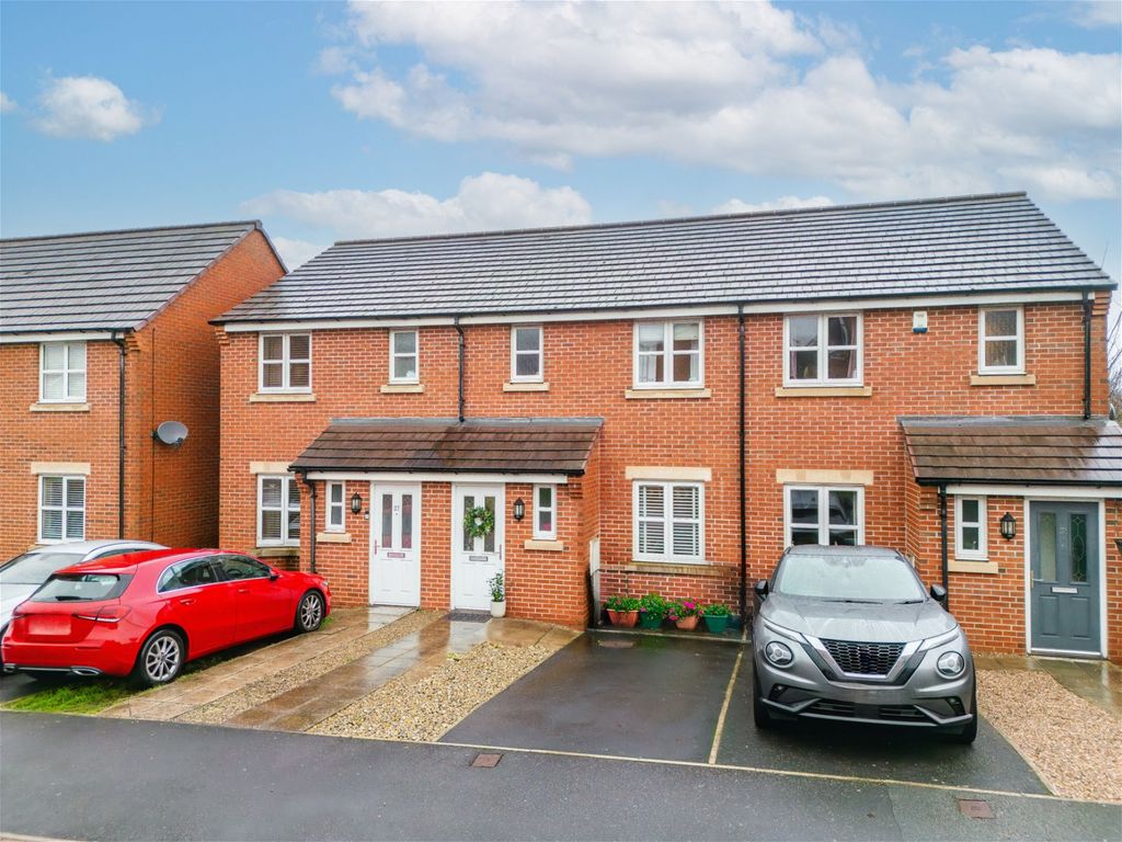 3 bed terraced house for sale in Scampston Drive, East Ardsley