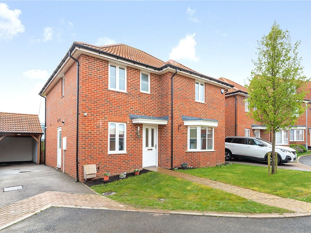 4 bed detached house for sale in Winder Place, Aylesham, Canterbury