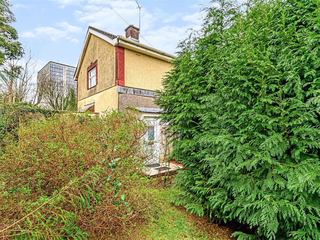 2 bed semidetached house for sale in Longview Road, Clase, Swansea SA6