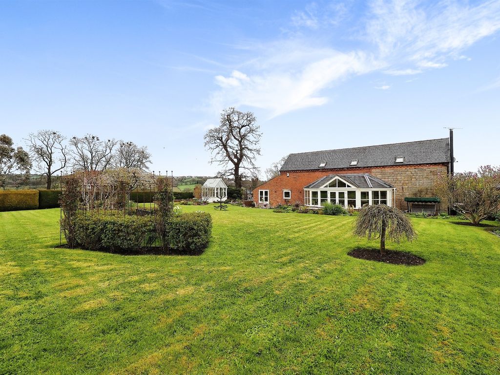 3 bed barn conversion for sale in Ashbourne Road, Blackbrook, Belper