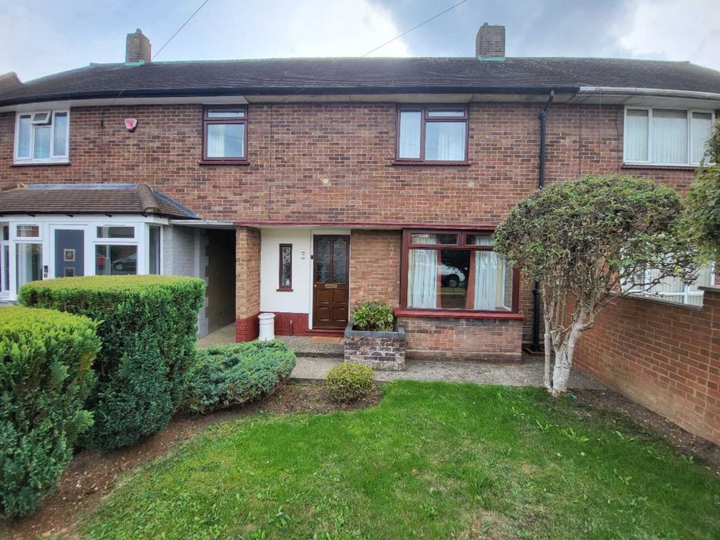 3 bed terraced house to rent in Whipperly Way, Luton LU1 Zoopla