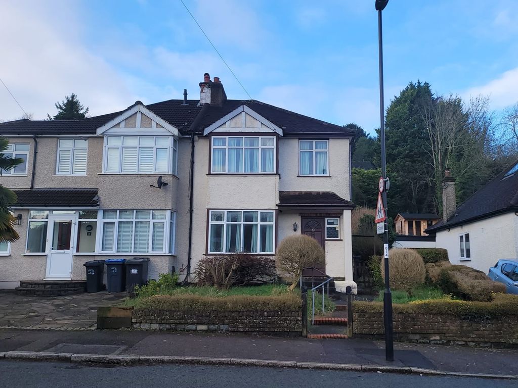 3 bed semidetached house for sale in Beverley Road, Whyteleafe CR3, £