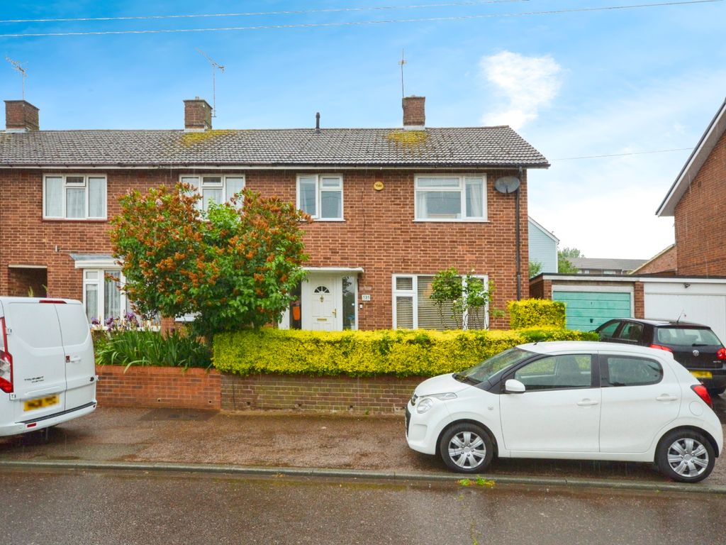 3 bed end terrace house for sale in Great Elms Road, Hemel Hempstead