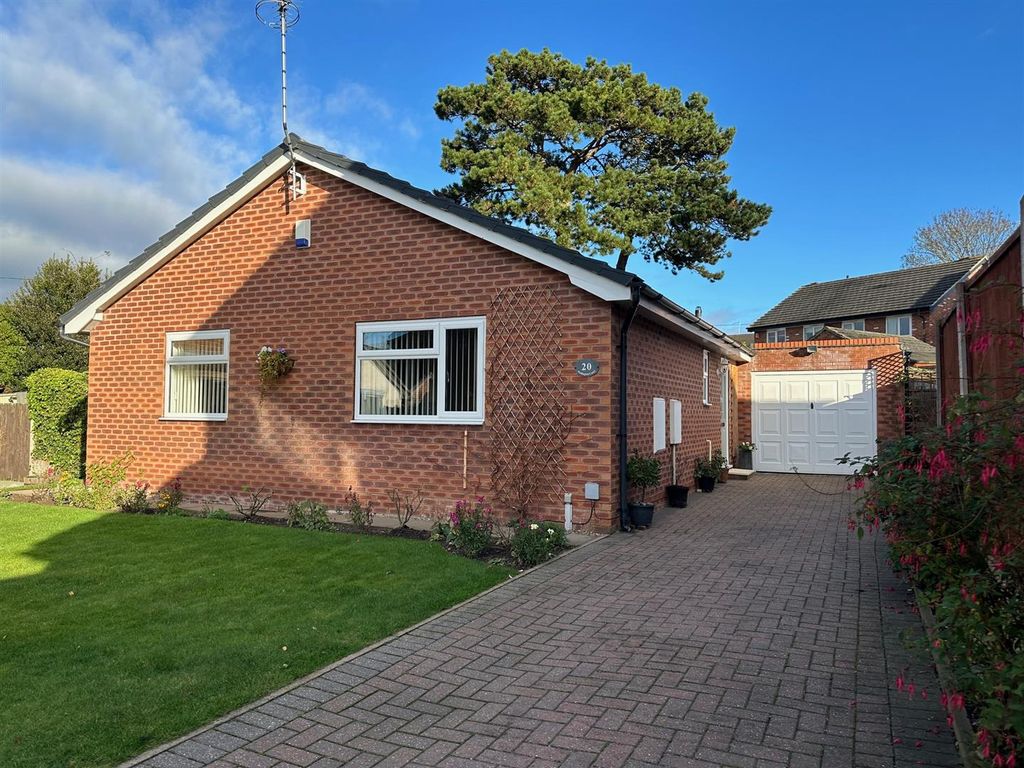 3 bed detached bungalow for sale in Penlington Court, Nantwich