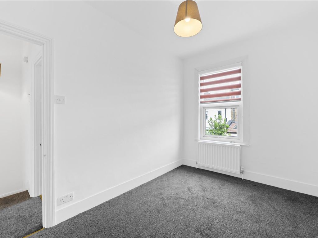 2 bed property for sale in Gore Road, London SW20, £725,000 Zoopla