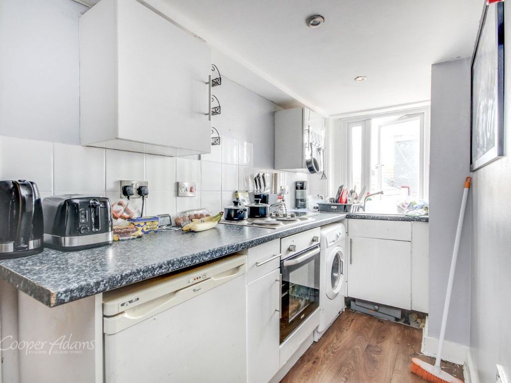 1 bed flat for sale in Flat 7, 8 High Street, Littlehampton, West