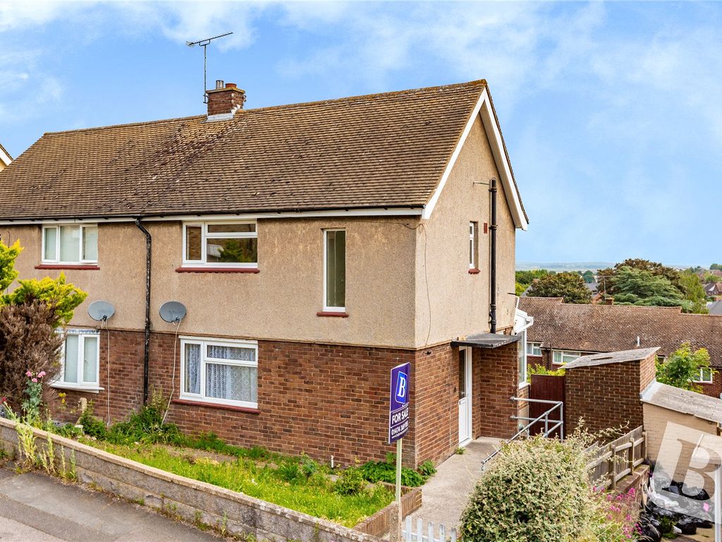 2 bed semidetached house for sale in Mungo Park Road, Gravesend DA12