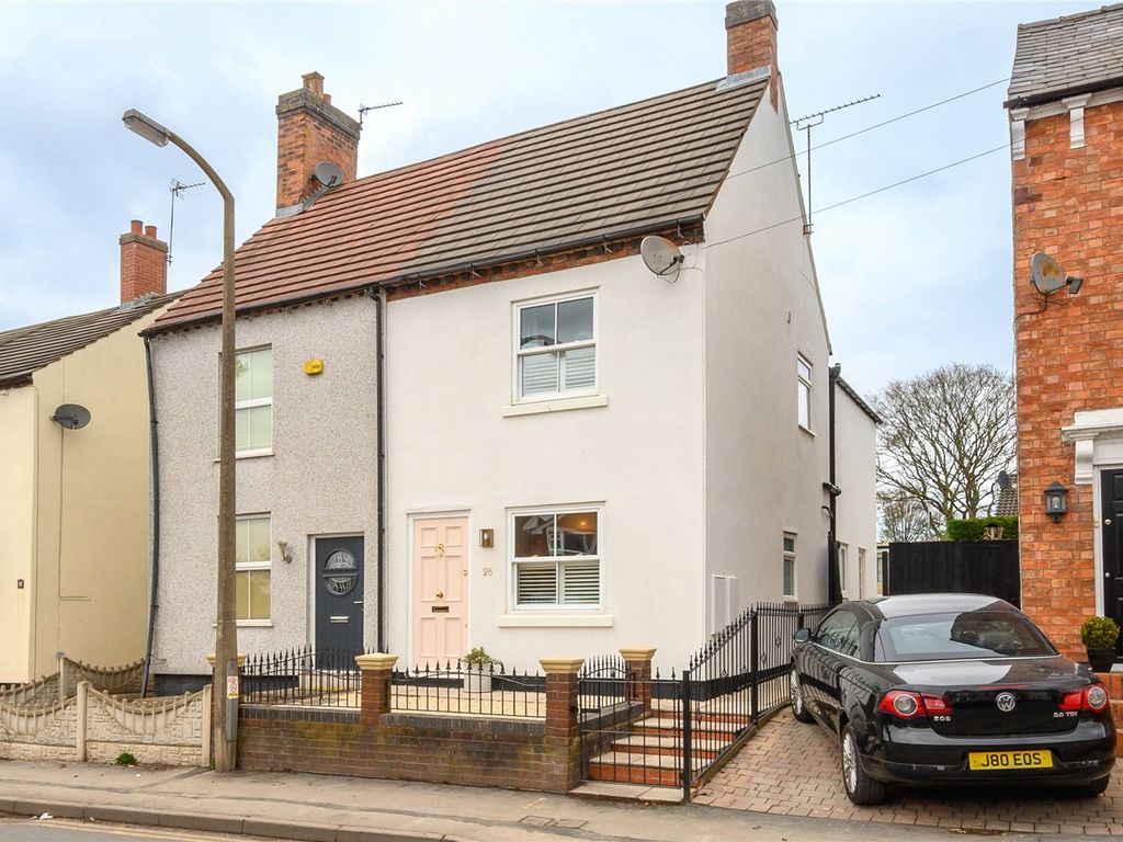 3 bed semidetached house for sale in New Penkridge Road, Cannock