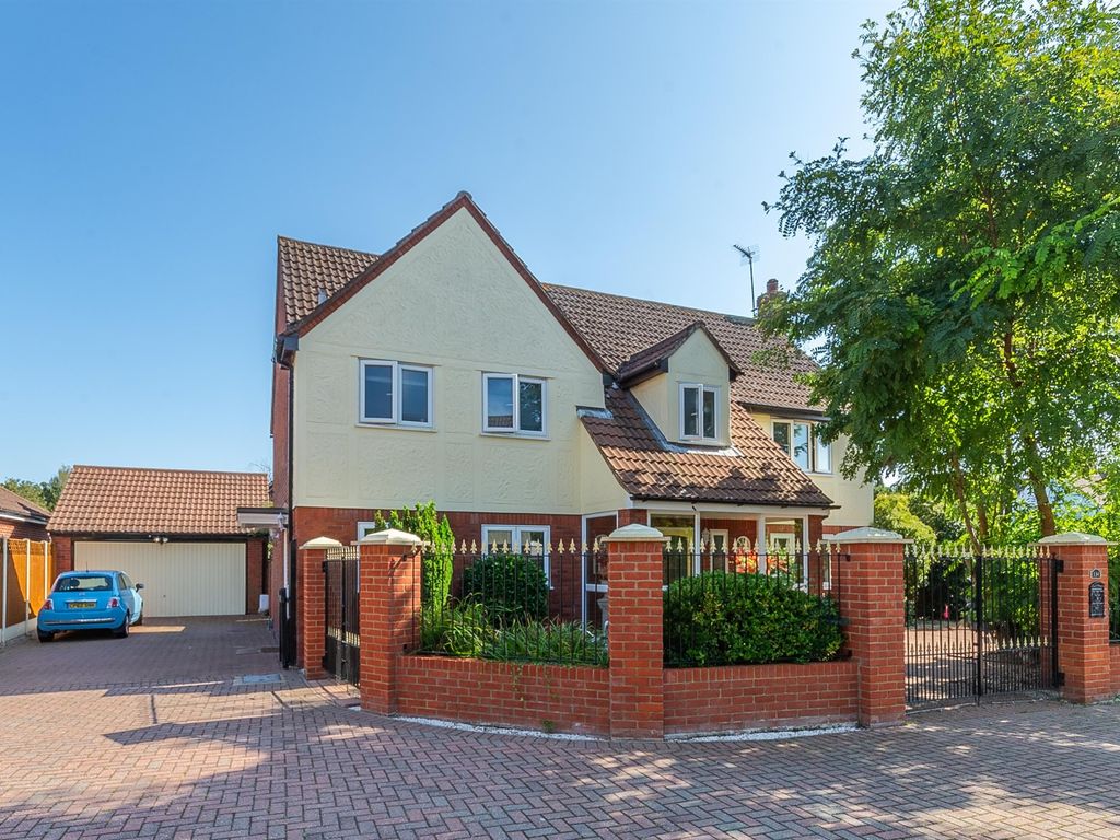 4 bed detached house for sale in Goldhanger Road, Heybridge, Maldon CM9