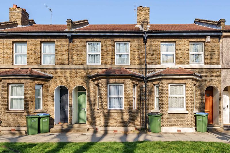 2 bed terraced house for sale in Footscray Road, London SE9 Zoopla
