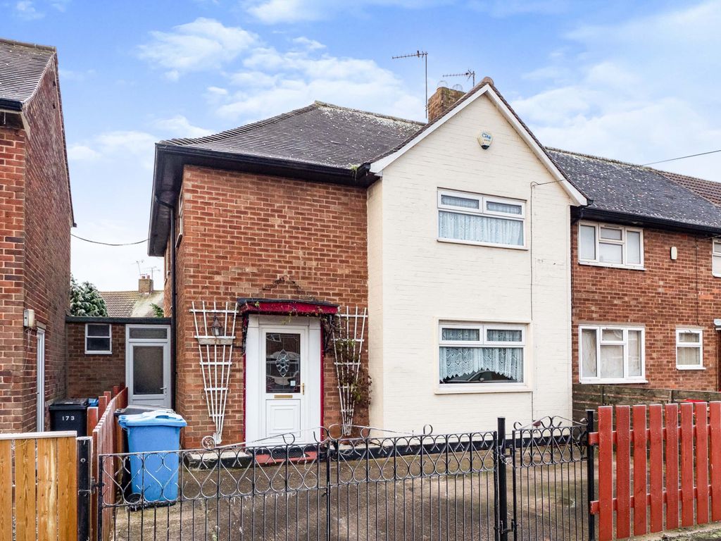 3 bed end terrace house for sale in Amethyst Road, Hull, East Yorkshire