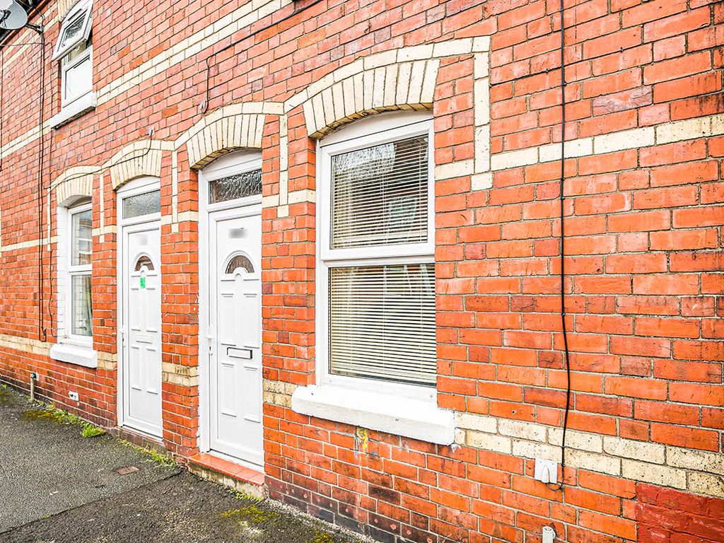 2 bed terraced house to rent in Ash Road, Oswestry, Shropshire SY11