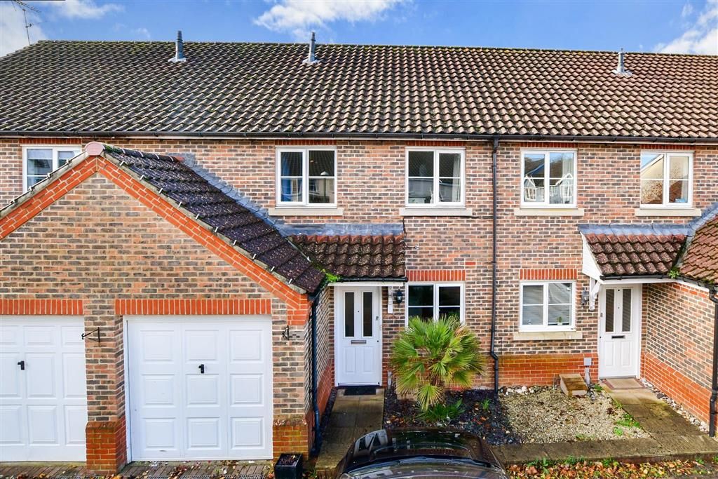 3 bed terraced house for sale in Deer Way, Horsham, West Sussex RH12, £