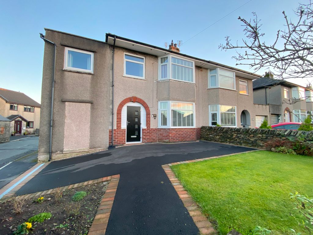 4 bed semidetached house for sale in Ulverston Road, Swarthmoor
