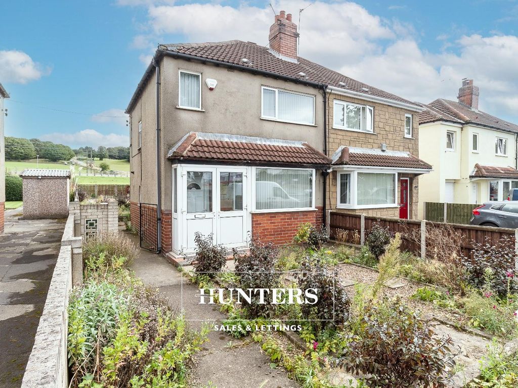 2 bed semidetached house for sale in Park Road, Castleford WF10, £