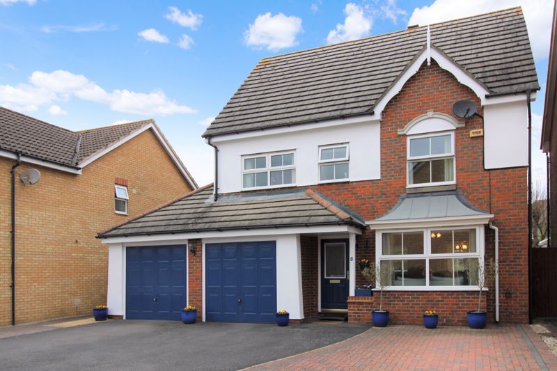 6 bed detached house for sale in The Fieldings, Banstead SM7 Zoopla