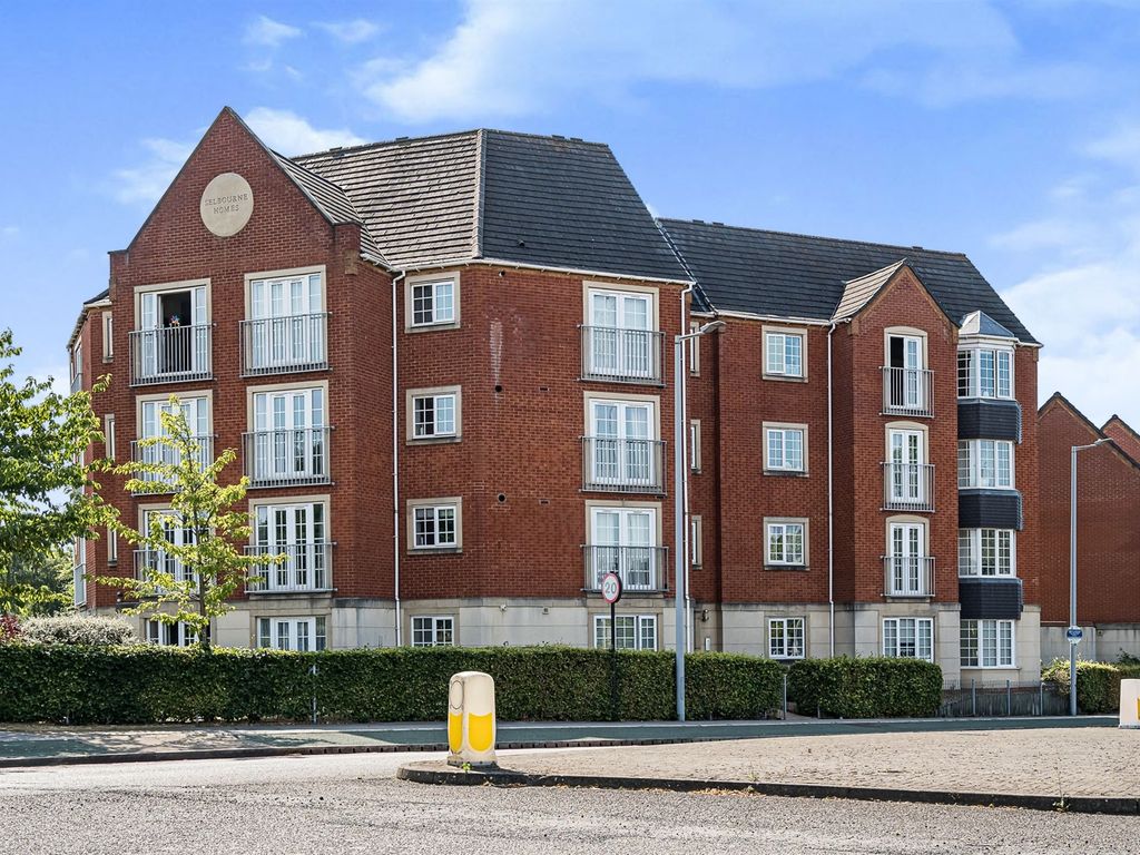 2 bed flat for sale in Madison Avenue, Brierley Hill DY5, £135,000 Zoopla