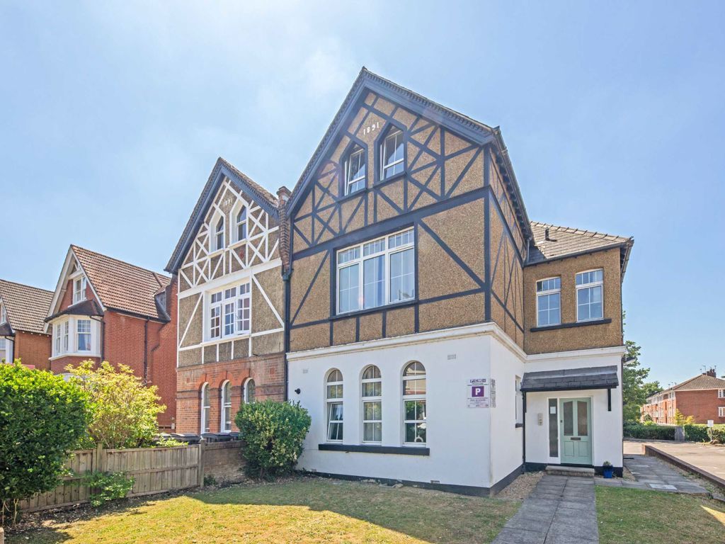 1 bed flat for sale in Cranes Park, Surbiton KT5 Zoopla
